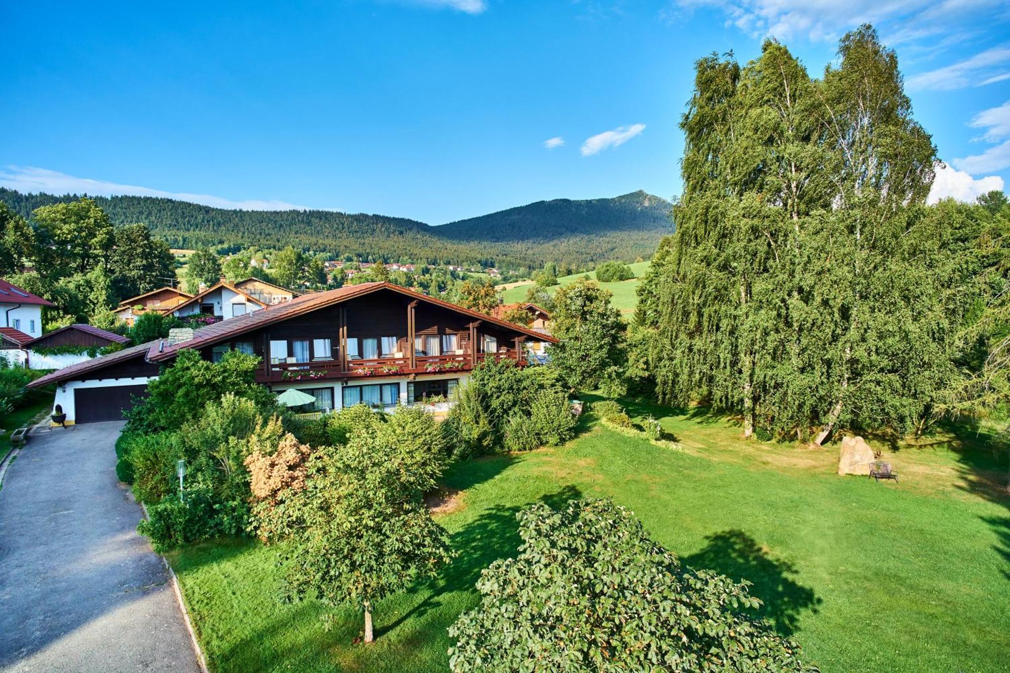 Hotel Das Bayerwald Лам Екстериор снимка